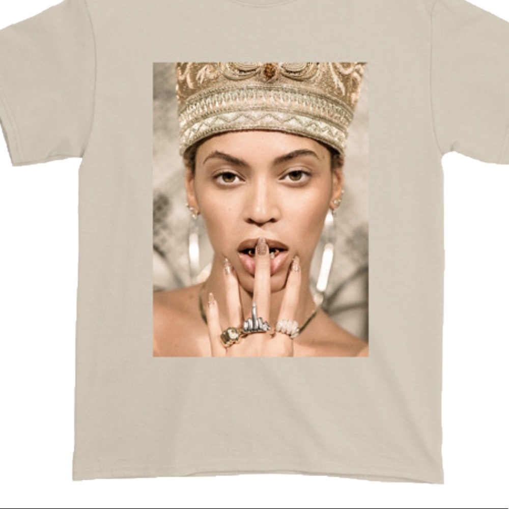 Beyoncé Coachella Nefertiti shirt